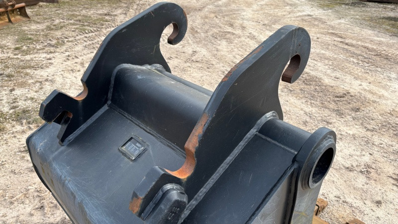 IRON ATTACHMENTS CW30 1100mm - Balde escavadora para Escavadeira: foto 4 IRON ATTACHMENTS CW30 1100mm - Balde escavadora para Escavadeira: foto 4