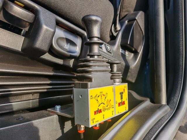 IVECO EuroCargo ML150E28WS EVI_E 4x4 Kipperwanne/CONF... - Camião basculante: foto 3 IVECO EuroCargo ML150E28WS EVI_E 4x4 Kipperwanne/CONF... - Camião basculante: foto 3