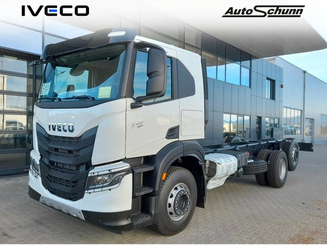 IVECO X-Way AT280X46Y/PS ON+ FULL LED-DAB-BT... - Camião chassi: foto 1 IVECO X-Way AT280X46Y/PS ON+ FULL LED-DAB-BT... - Camião chassi: foto 1