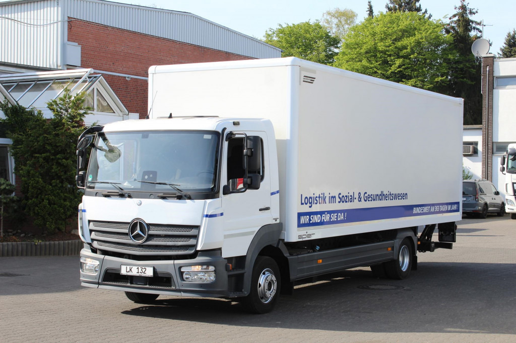 Mercedes-Benz Atego 1221 E6 Koffer Klima LDW Schalter LBW - Camião: foto 1 Mercedes-Benz Atego 1221 E6 Koffer Klima LDW Schalter LBW - Camião: foto 1