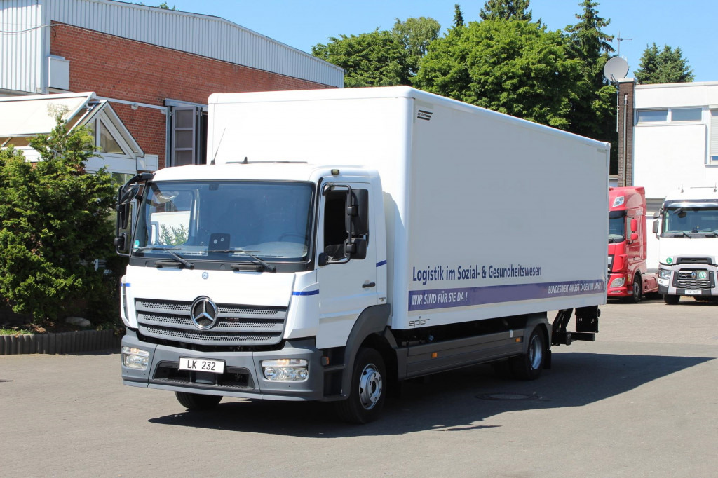 Mercedes-Benz Atego 1221 E6 Koffer Klima LDW Schalter LBW - Camião: foto 1 Mercedes-Benz Atego 1221 E6 Koffer Klima LDW Schalter LBW - Camião: foto 1