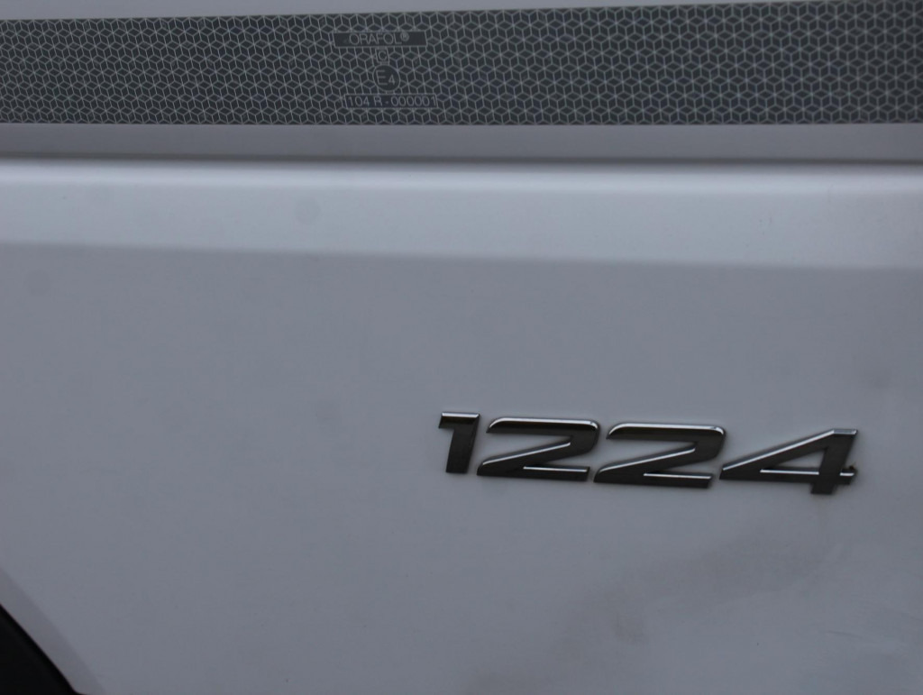 Mercedes-Benz Atego 1221 E6 Koffer Klima LDW Schalter LBW - Camião: foto 3 Mercedes-Benz Atego 1221 E6 Koffer Klima LDW Schalter LBW - Camião: foto 3