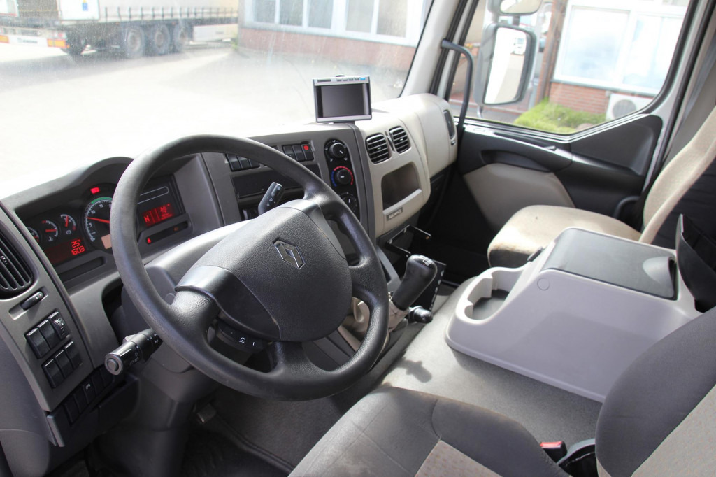 Renault Midlum 220 E5 CS 850 Strom LBW Seiten Tür FRC - Camião: foto 4 Renault Midlum 220 E5 CS 850 Strom LBW Seiten Tür FRC - Camião: foto 4