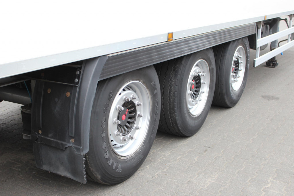 Chereau CV 1550 Strom 2,60h TW Liftachse SAF FRC - Semi-reboque frigorífico: foto 4 Chereau CV 1550 Strom 2,60h TW Liftachse SAF FRC - Semi-reboque frigorífico: foto 4