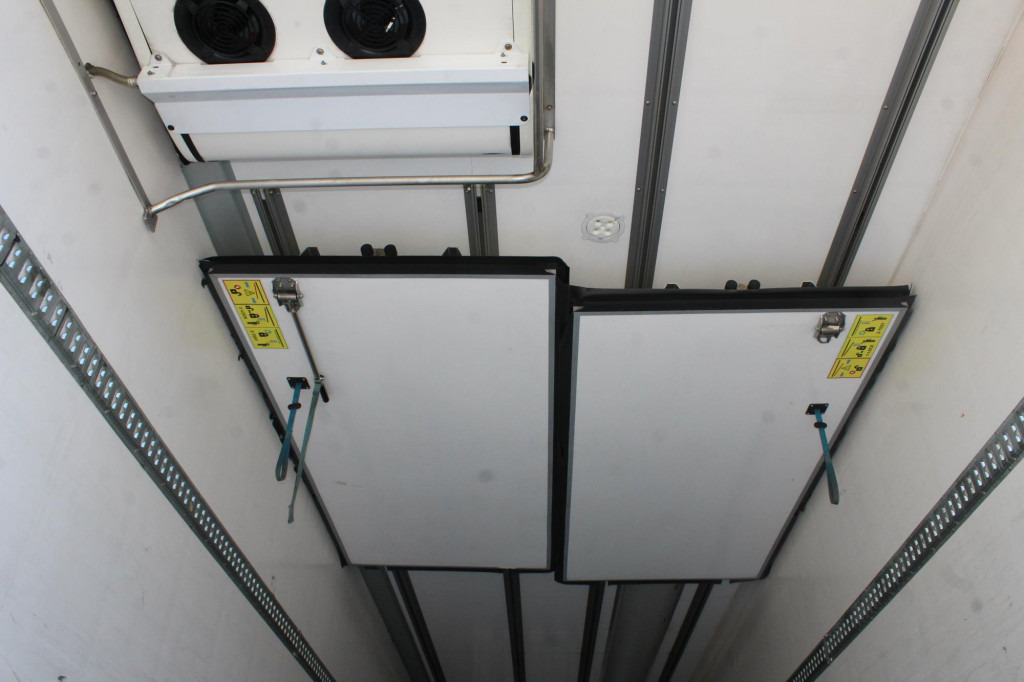 Chereau CV 1950Mt. 2,6h Strom Bi-Multi-Temp. TW LBW FRC - Semi-reboque frigorífico: foto 2 Chereau CV 1950Mt. 2,6h Strom Bi-Multi-Temp. TW LBW FRC - Semi-reboque frigorífico: foto 2