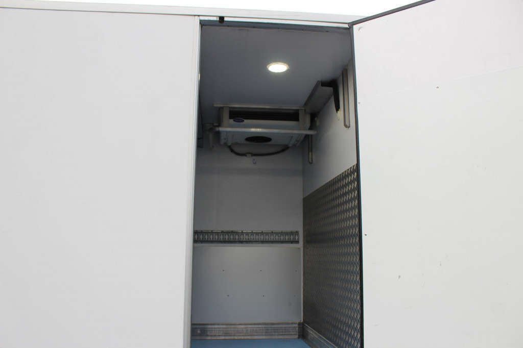 Iveco Daily 70-180 CP 600 Tiefkühl Bi-Temp Doppelräder - Carrinha frigorífica: foto 4 Iveco Daily 70-180 CP 600 Tiefkühl Bi-Temp Doppelräder - Carrinha frigorífica: foto 4