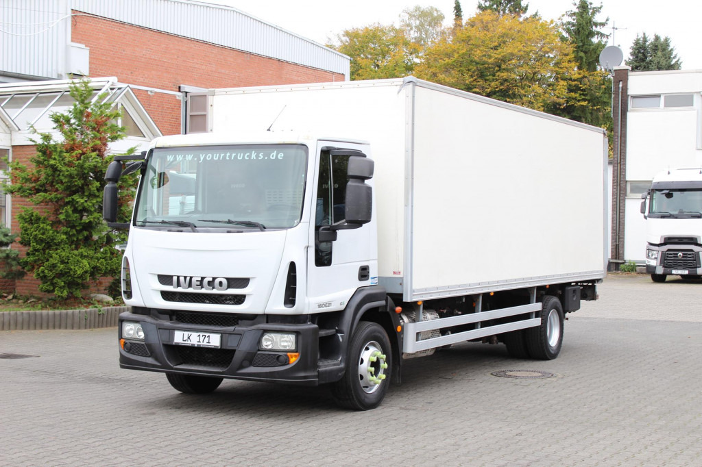 Iveco Eurocargo 160E210 E6 Koffer 6,9m Seiten Tür LBW - Camião furgão: foto 1 Iveco Eurocargo 160E210 E6 Koffer 6,9m Seiten Tür LBW - Camião furgão: foto 1