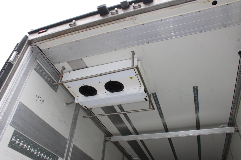 Krone CV 1950 MT Bi-Temp Doppelstock Blumen Aluboden - Semi-reboque frigorífico: foto 2 Krone CV 1950 MT Bi-Temp Doppelstock Blumen Aluboden - Semi-reboque frigorífico: foto 2