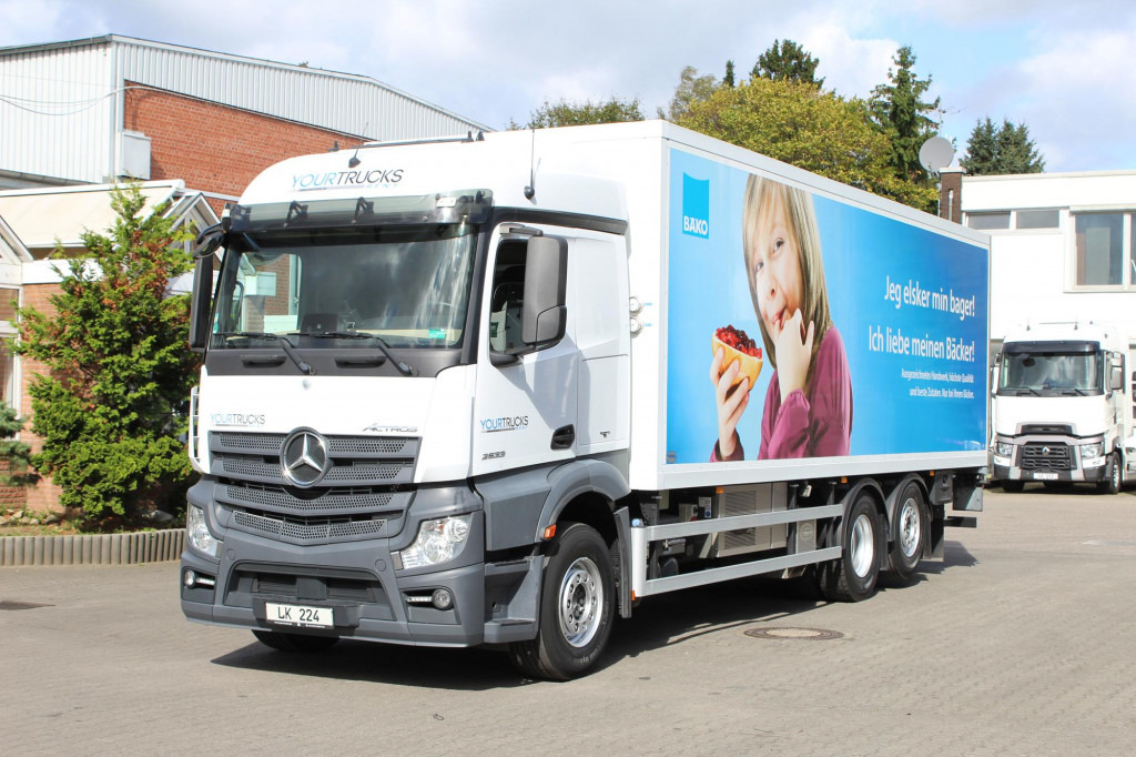 Mercedes-Benz Actros 2533 E6 Kühlkoffer Lift-Lenkachse LBW - Camião frigorífico: foto 1 Mercedes-Benz Actros 2533 E6 Kühlkoffer Lift-Lenkachse LBW - Camião frigorífico: foto 1