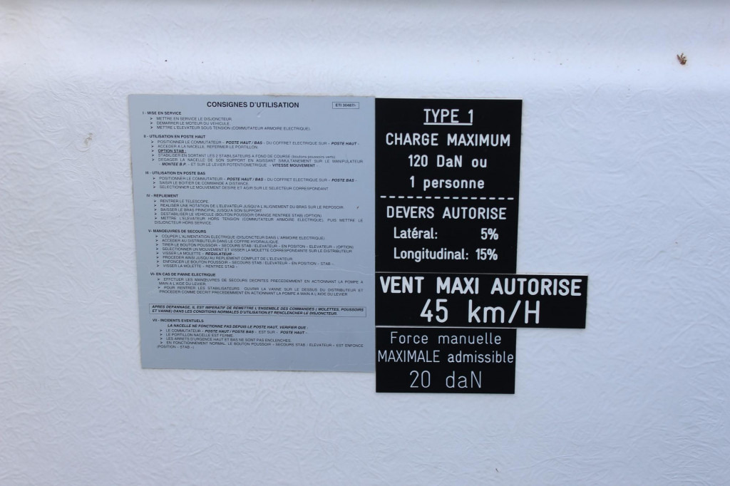 Renault Master Comilev 100TF1 10m Klima nur 167h HU-UVV - Caminhão com plataforma aérea: foto 2 Renault Master Comilev 100TF1 10m Klima nur 167h HU-UVV - Caminhão com plataforma aérea: foto 2