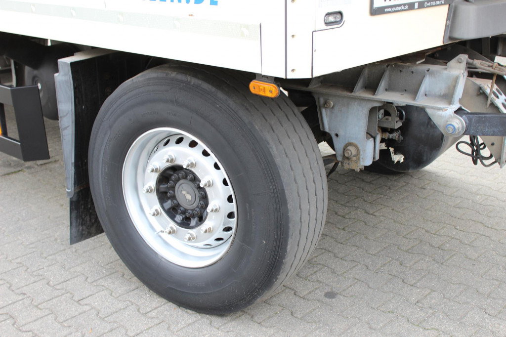 SCHMITZ TK SLX 100 Strom Aluboden FRC - Reboque frigorífico: foto 4 SCHMITZ TK SLX 100 Strom Aluboden FRC - Reboque frigorífico: foto 4