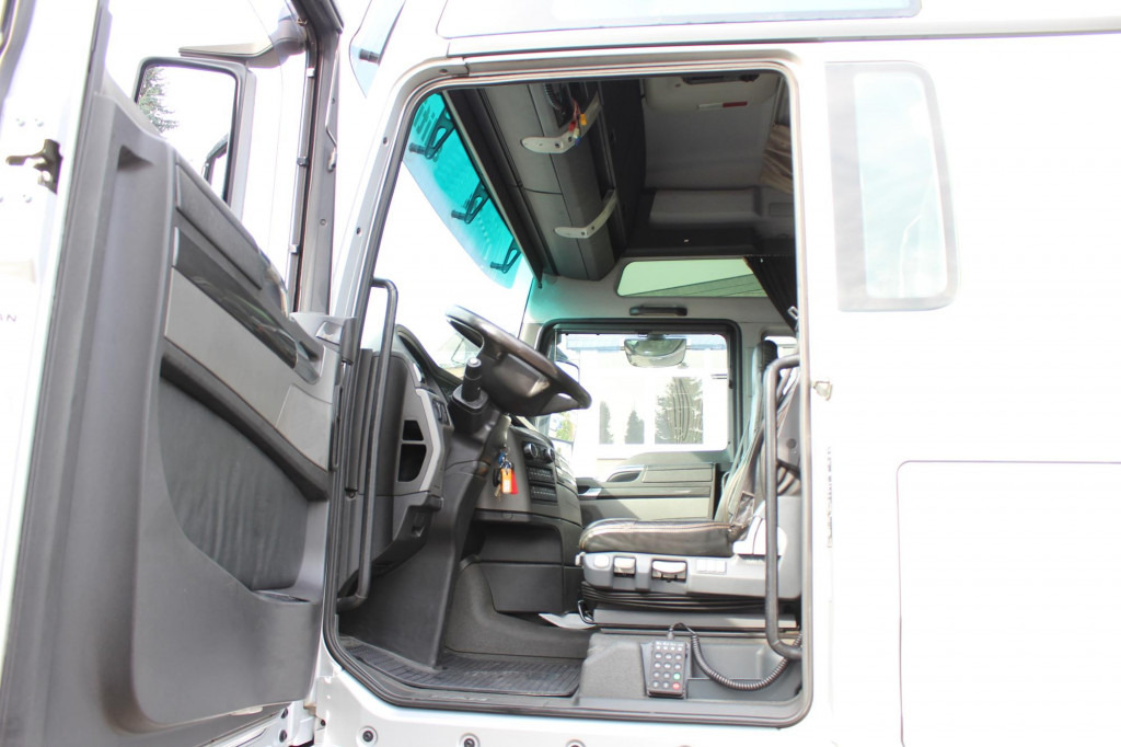 MAN TGX 480 XXL Retarder Standklima 2Tanks Leder - Tractor: foto 5 MAN TGX 480 XXL Retarder Standklima 2Tanks Leder - Tractor: foto 5