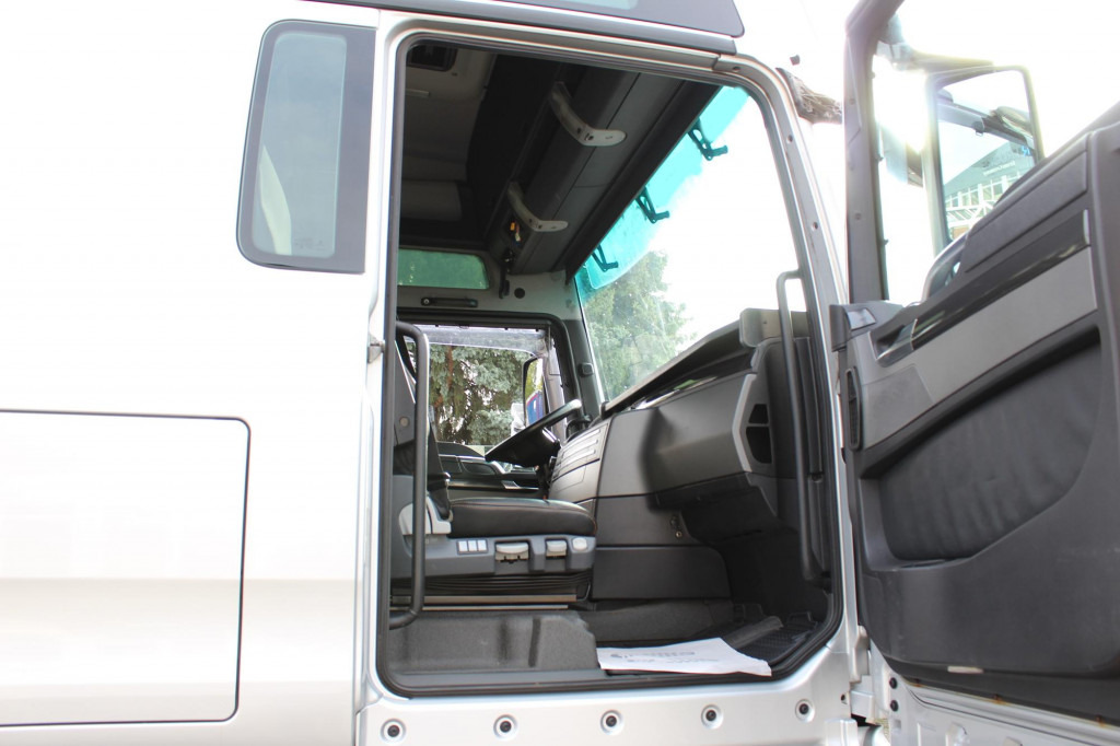 MAN TGX 480 XXL Retarder Standklima 2Tanks Leder - Tractor: foto 2 MAN TGX 480 XXL Retarder Standklima 2Tanks Leder - Tractor: foto 2