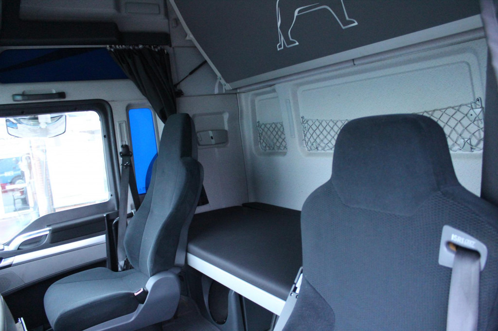 MAN TGX 480 XXL Retarder Standklima Xenon VIN:HM - Tractor: foto 4 MAN TGX 480 XXL Retarder Standklima Xenon VIN:HM - Tractor: foto 4