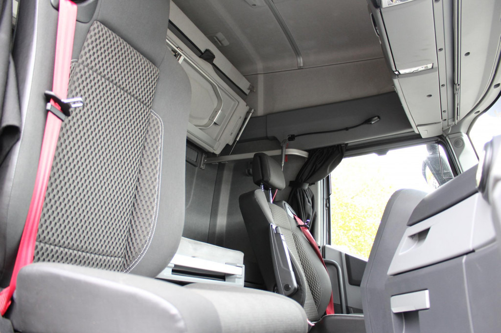 Renault T 480 E6 Alufelgen Retarder Vollspoiler Kühlbox - Tractor: foto 3 Renault T 480 E6 Alufelgen Retarder Vollspoiler Kühlbox - Tractor: foto 3