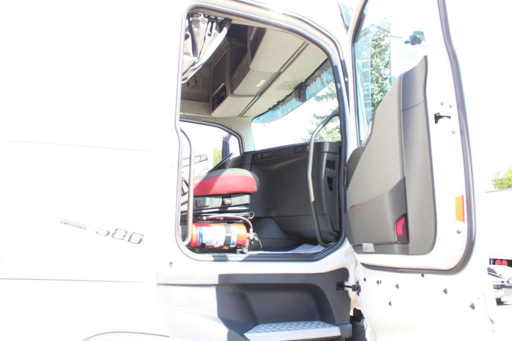 Volvo FH 500 E6 Globe I-Shift I-Park Cool VIN:MB - Tractor: foto 2 Volvo FH 500 E6 Globe I-Shift I-Park Cool VIN:MB - Tractor: foto 2