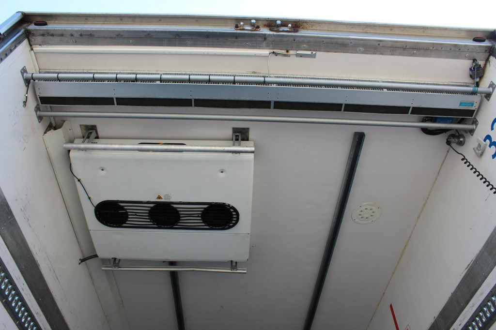 Volvo FM 420 TK T-1200R Bi-Temp Strom Türen LBW Klima - Camião frigorífico: foto 2 Volvo FM 420 TK T-1200R Bi-Temp Strom Türen LBW Klima - Camião frigorífico: foto 2