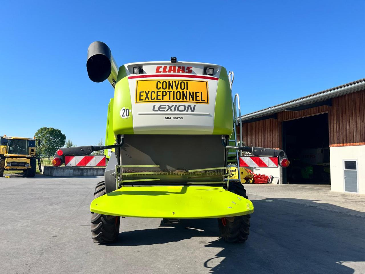 CLAAS Lexion 550 mit Schneidwerk V750, mit 3D, Baujahr 2009, guter gepflegter Zustand - Ceifeira debulhadora: foto 5 CLAAS Lexion 550 mit Schneidwerk V750, mit 3D, Baujahr 2009, guter gepflegter Zustand - Ceifeira debulhadora: foto 5