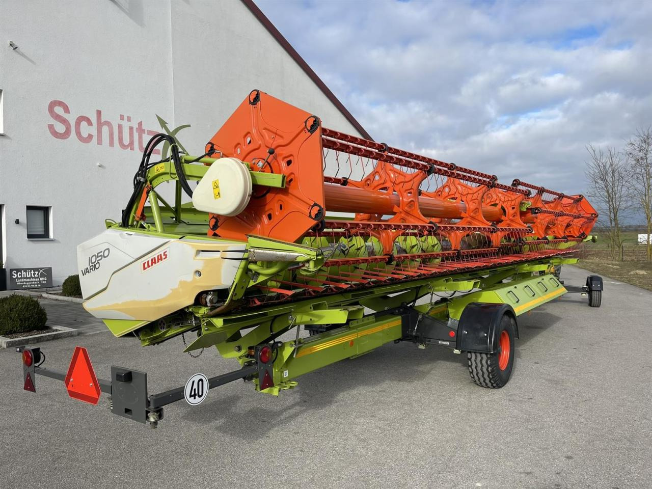 CLAAS Schneidwerk Claas Vario V1050, ca. 1600ha, LED Laser, Bj. 2016 - Plataforma para colheitadeira: foto 4 CLAAS Schneidwerk Claas Vario V1050, ca. 1600ha, LED Laser, Bj. 2016 - Plataforma para colheitadeira: foto 4