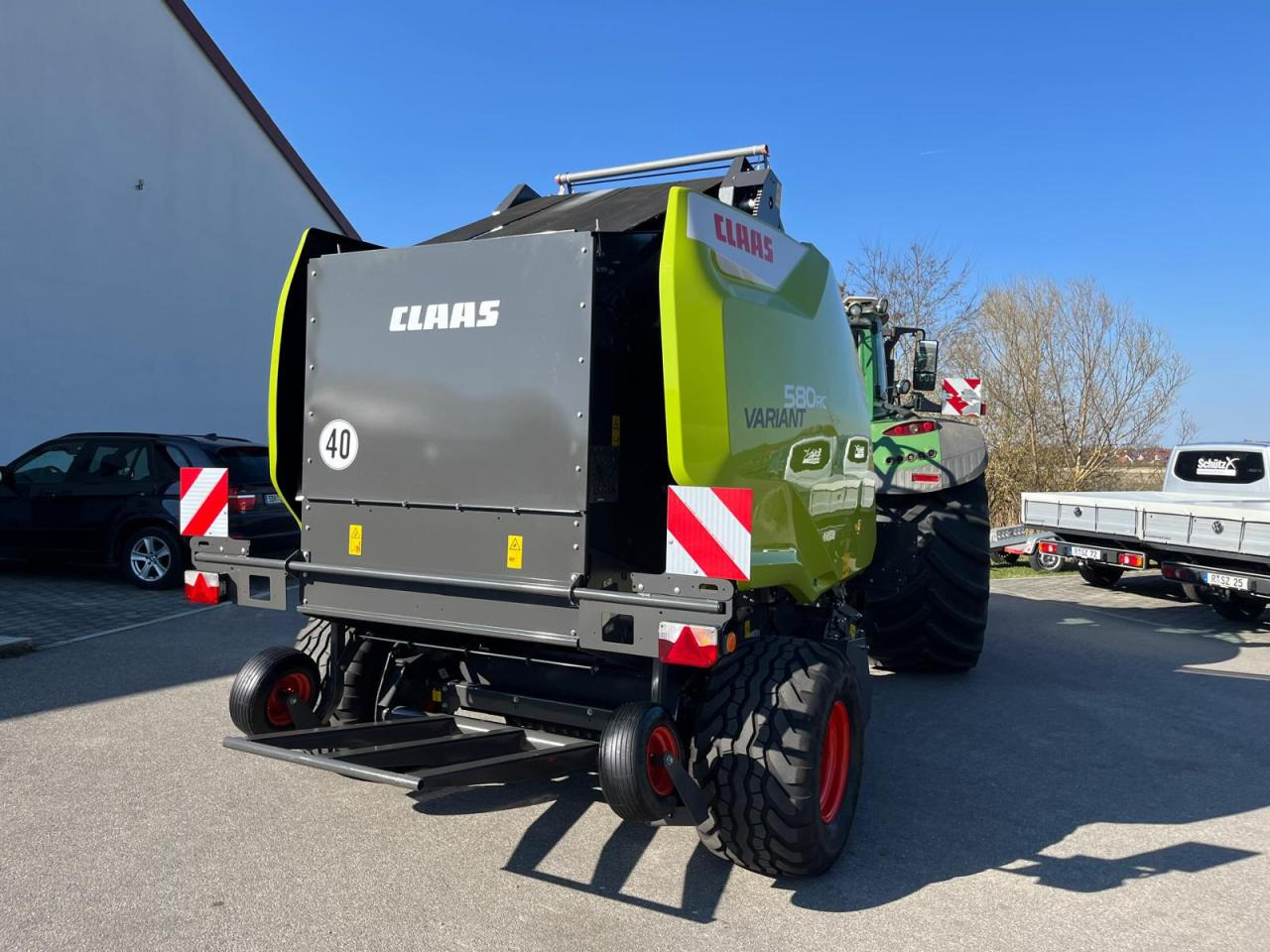 CLAAS Variant 580 RC PRO, neuwertige Rundballenpresse, Baujahr 2023, erst 39 Betriebsstunden !!! - Enfardadeira de fardos redondos: foto 4 CLAAS Variant 580 RC PRO, neuwertige Rundballenpresse, Baujahr 2023, erst 39 Betriebsstunden !!! - Enfardadeira de fardos redondos: foto 4