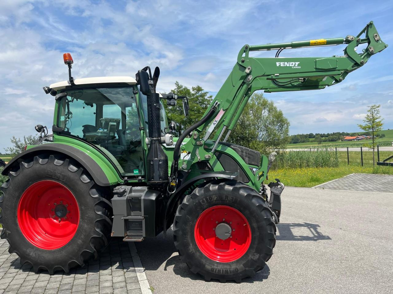 Fendt Frontlader Cargo 4X80 mit Konsole Vario 500 700 - Equipamento: foto 1 Fendt Frontlader Cargo 4X80 mit Konsole Vario 500 700 - Equipamento: foto 1