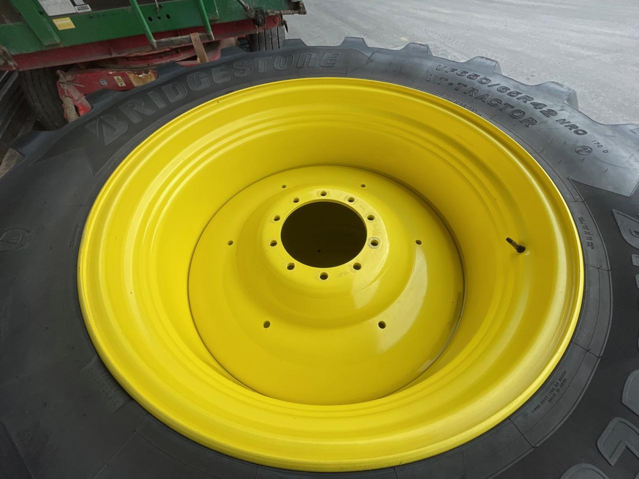 John Deere 6R250 Kompletträder 650/65 R42, Bridgestone Decken - Trator: foto 3 John Deere 6R250 Kompletträder 650/65 R42, Bridgestone Decken - Trator: foto 3