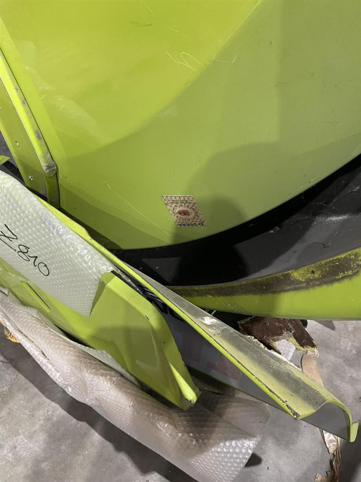 CLAAS Axion 820 Motorhaube Kotflügel Seitendeckel - Peça de reposição: foto 5 CLAAS Axion 820 Motorhaube Kotflügel Seitendeckel - Peça de reposição: foto 5