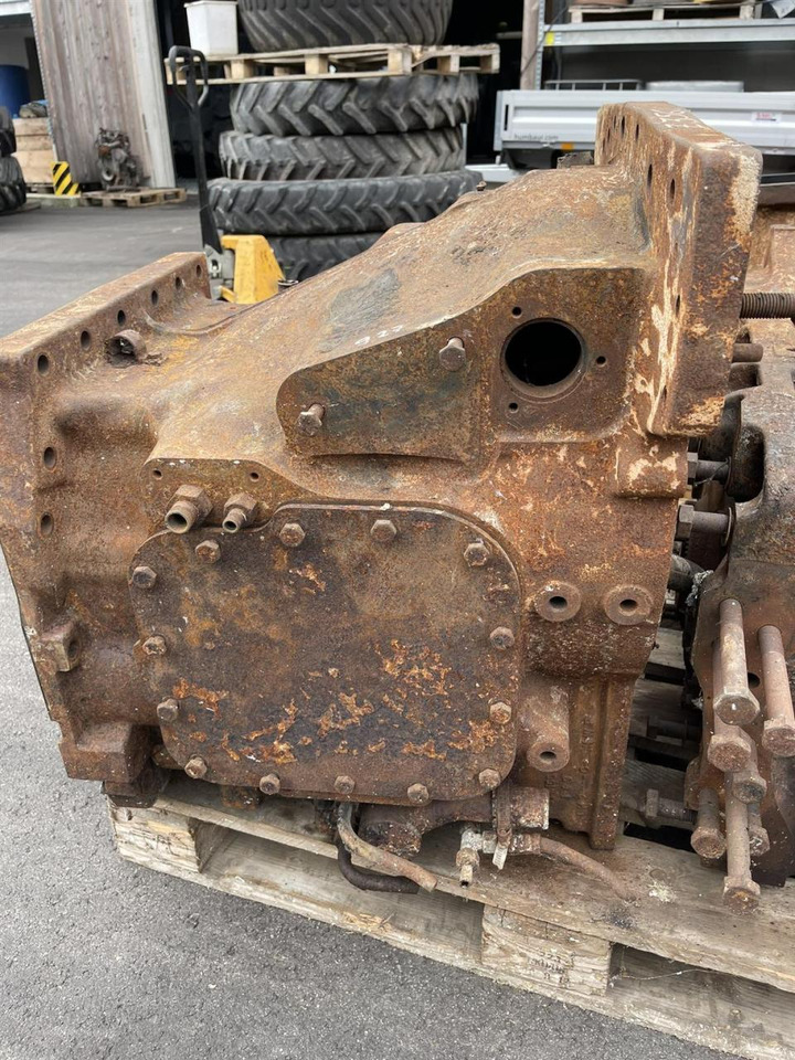 Fendt 900er Vario Serie Kupplungsgehäuse 945100050050 - Peça de reposição: foto 4 Fendt 900er Vario Serie Kupplungsgehäuse 945100050050 - Peça de reposição: foto 4