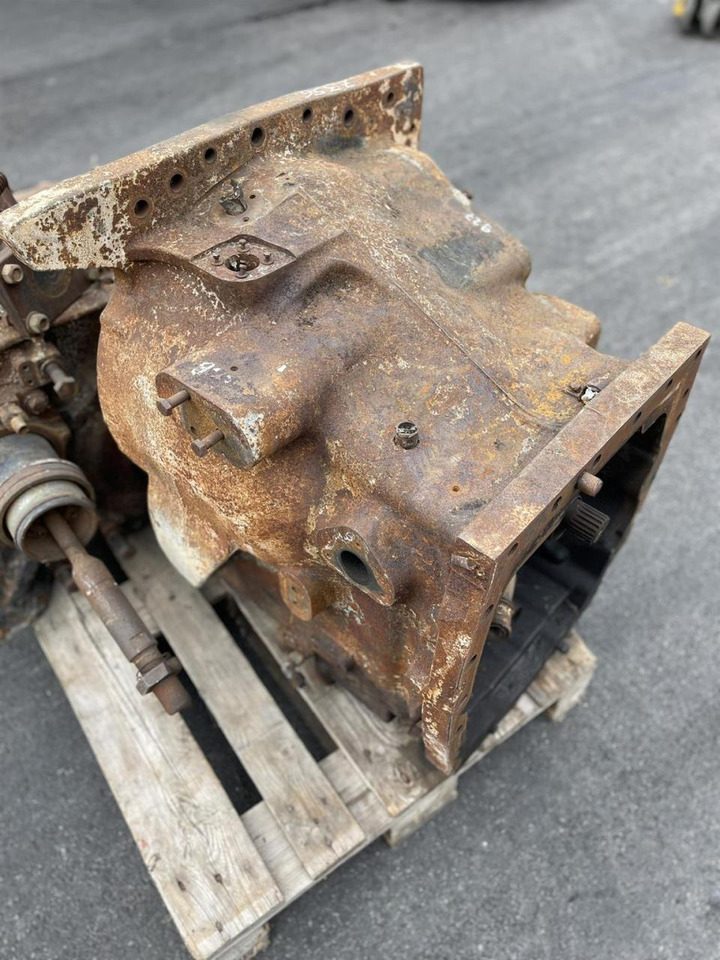 Fendt 900er Vario Serie Kupplungsgehäuse 945100050050 - Peça de reposição: foto 3 Fendt 900er Vario Serie Kupplungsgehäuse 945100050050 - Peça de reposição: foto 3