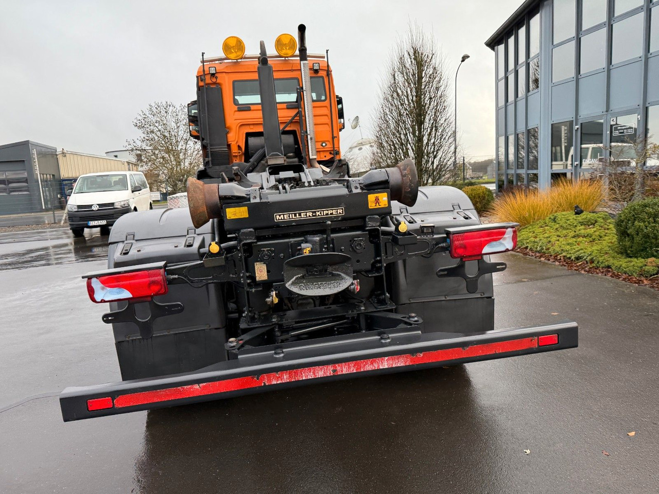 MAN TGS 18.360 4x4 Winterdienst Meiller Abroller - Camião polibenne: foto 4 MAN TGS 18.360 4x4 Winterdienst Meiller Abroller - Camião polibenne: foto 4