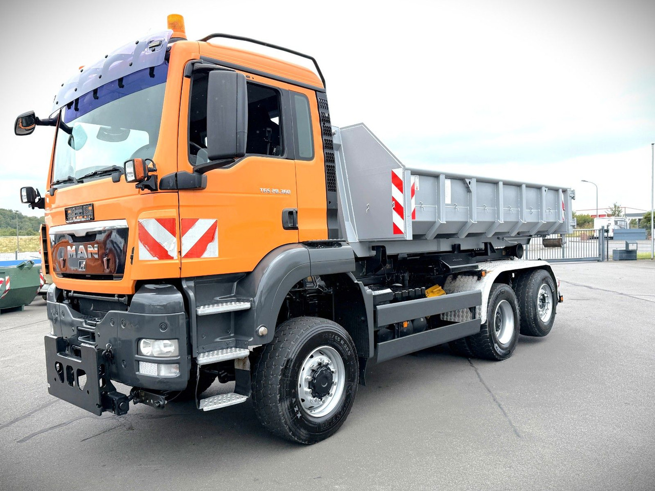 MAN TGS 28.360 6x4-4BL Meiller RK20.55 Winterdienst - Camião polibenne: foto 1 MAN TGS 28.360 6x4-4BL Meiller RK20.55 Winterdienst - Camião polibenne: foto 1