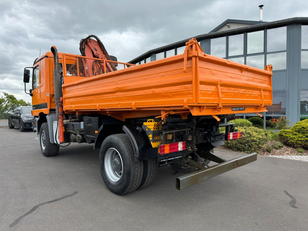 Mercedes-Benz Actros 1831 4x4 Kipper - Kran- Kupplung- Blattfe - Camião basculante, Camião grua: foto 3 Mercedes-Benz Actros 1831 4x4 Kipper - Kran- Kupplung- Blattfe - Camião basculante, Camião grua: foto 3