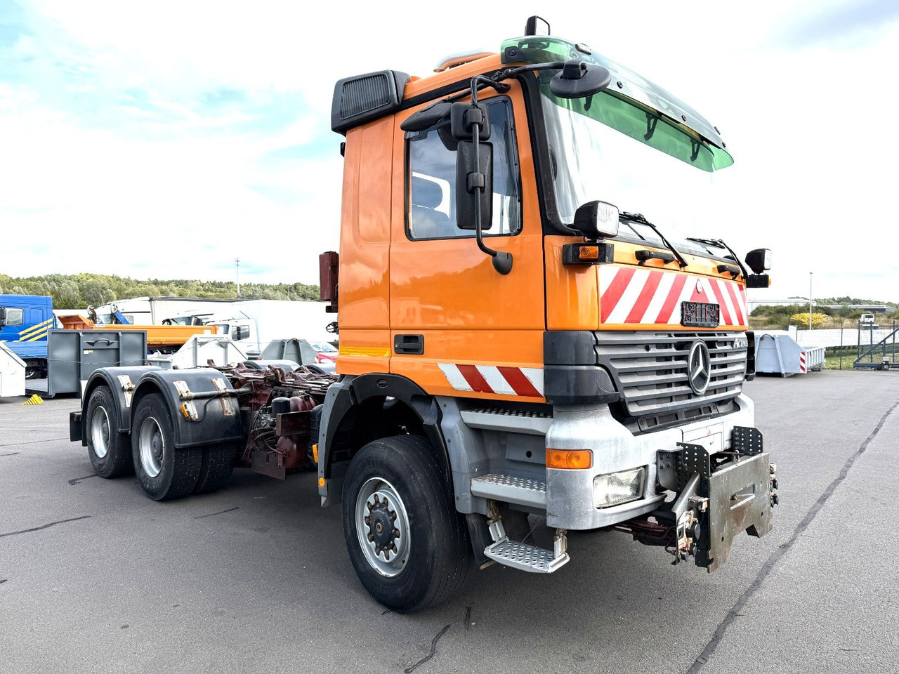 Mercedes-Benz Actros 3340 6x6 Dautel Wechselsystem + Kupplung - Camião chassi: foto 3 Mercedes-Benz Actros 3340 6x6 Dautel Wechselsystem + Kupplung - Camião chassi: foto 3