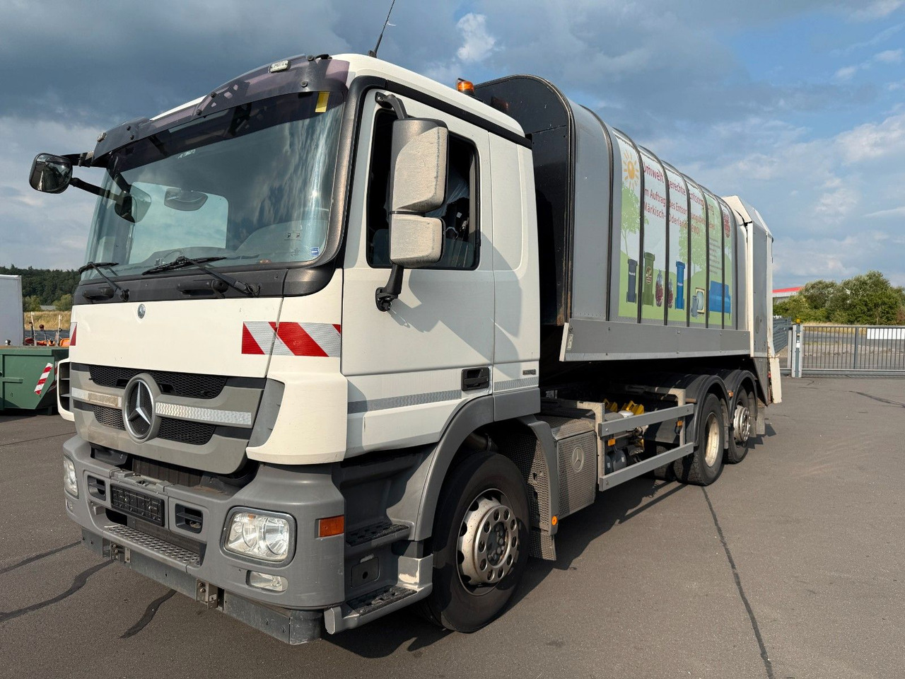 Mercedes-Benz Actros MP3 2532 6x2 Faun Rotorpress 521 - Caminhão de lixo: foto 1 Mercedes-Benz Actros MP3 2532 6x2 Faun Rotorpress 521 - Caminhão de lixo: foto 1
