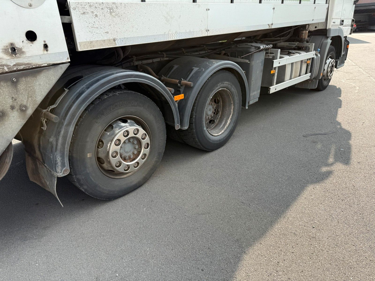 Mercedes-Benz Actros MP3 2532 6x2 Faun Rotorpress 521 - Caminhão de lixo: foto 4 Mercedes-Benz Actros MP3 2532 6x2 Faun Rotorpress 521 - Caminhão de lixo: foto 4