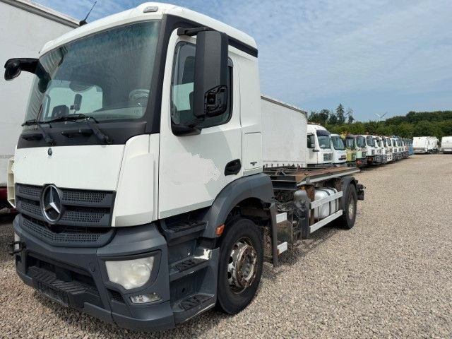 Mercedes-Benz Antos 1824 - Umlader- Nebenantrieb - Camião polibenne: foto 1 Mercedes-Benz Antos 1824 - Umlader- Nebenantrieb - Camião polibenne: foto 1