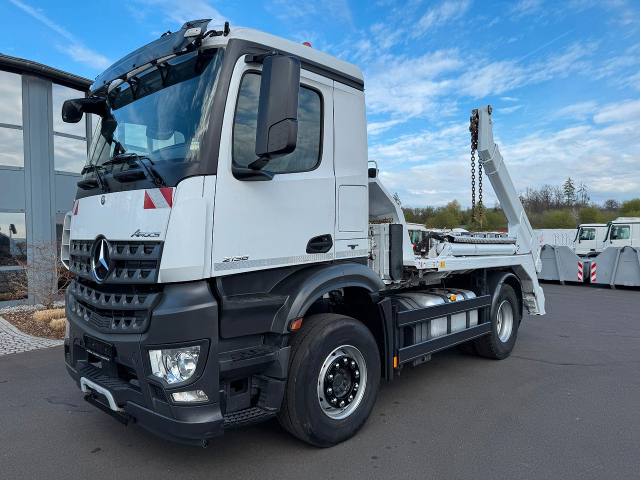 Mercedes-Benz Arocs 2136 Meiler Absetzkipper AK 12. T - Camião basculante: foto 1 Mercedes-Benz Arocs 2136 Meiler Absetzkipper AK 12. T - Camião basculante: foto 1