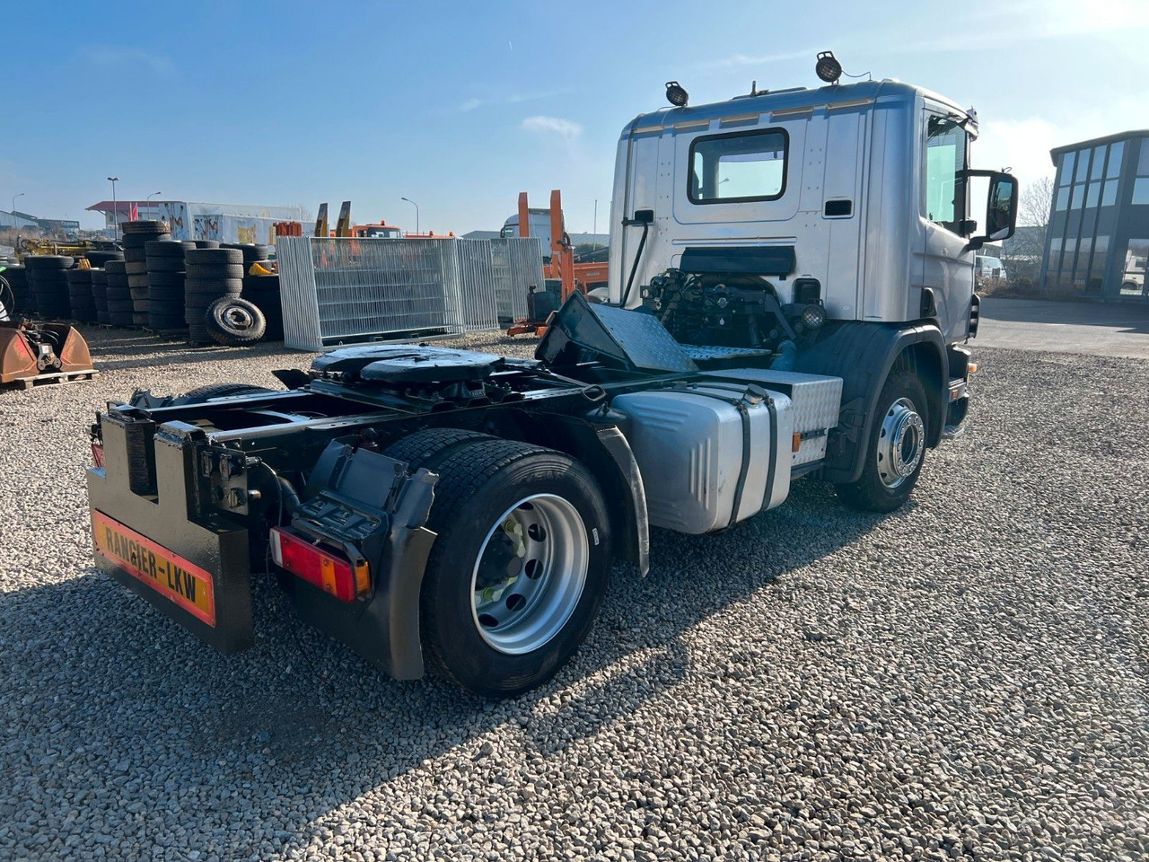 Scania P 94 GA 4x2 NA 310 Scania P 94 GA 4x2 NA 310 - Tractor: foto 3 Scania P 94 GA 4x2 NA 310 Scania P 94 GA 4x2 NA 310 - Tractor: foto 3