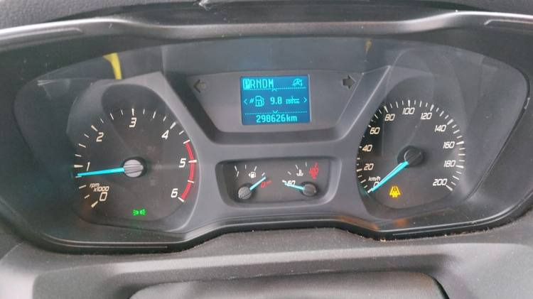 FORD TRANSIT 2,0TDI AMBULANCE KLIMA 12.2018 EURO 6, 3 UNITS - Ambulância: foto 3 FORD TRANSIT 2,0TDI AMBULANCE KLIMA 12.2018 EURO 6, 3 UNITS - Ambulância: foto 3