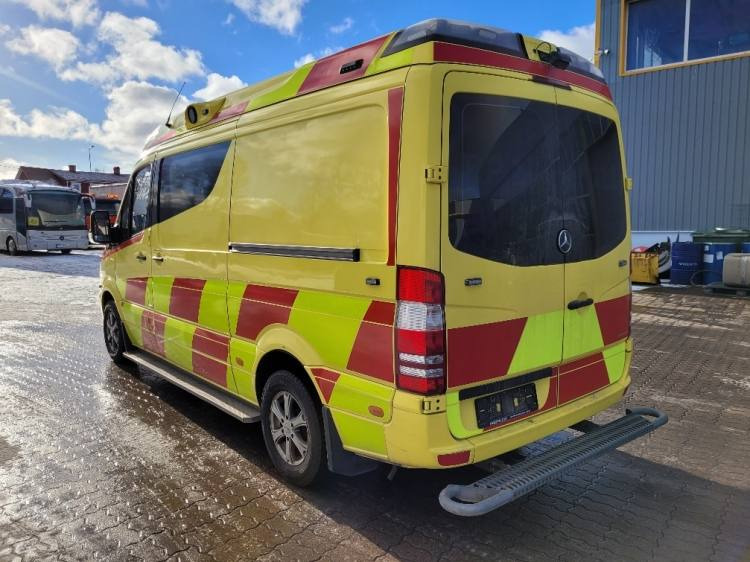 MERCEDES – BENZ SPRINTER 3.0D AMBULANCE (PROFILE) KLIMA 2.2016 EURO 6 - Ambulância: foto 3 MERCEDES – BENZ SPRINTER 3.0D AMBULANCE (PROFILE) KLIMA 2.2016 EURO 6 - Ambulância: foto 3