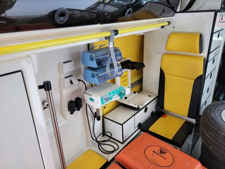Ambulância MERCEDES – BENZ SPRINTER 3.0D AMBULANCE (TAMLANS) KLIMA, 11.2016, EURO 6: foto 14