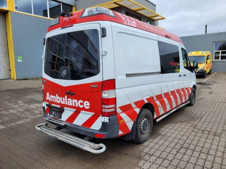MERCEDES – BENZ SPRINTER 319 3.0D AMBULANCE (PROFILE) KLIMA, 6.2017, EURO 6 - Ambulância: foto 4 MERCEDES – BENZ SPRINTER 319 3.0D AMBULANCE (PROFILE) KLIMA, 6.2017, EURO 6 - Ambulância: foto 4