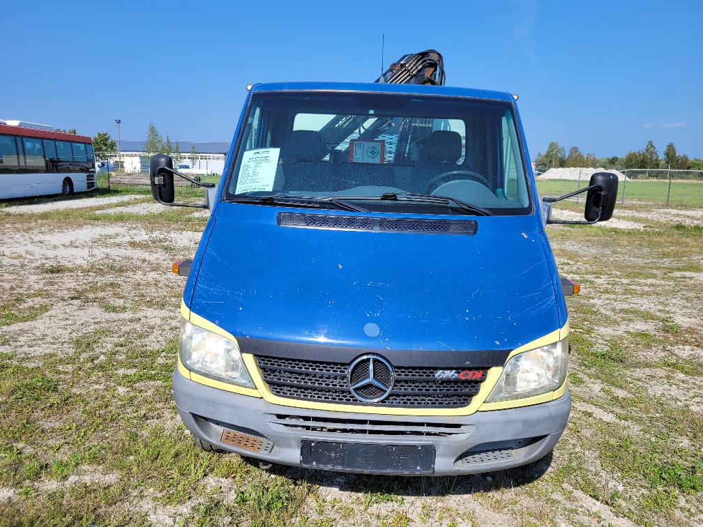 MERCEDES – BENZ SPRINTER 616CDI HIAB 027-2 Crane 10.2004 - Carrinha de caixa aberta: foto 3 MERCEDES – BENZ SPRINTER 616CDI HIAB 027-2 Crane 10.2004 - Carrinha de caixa aberta: foto 3