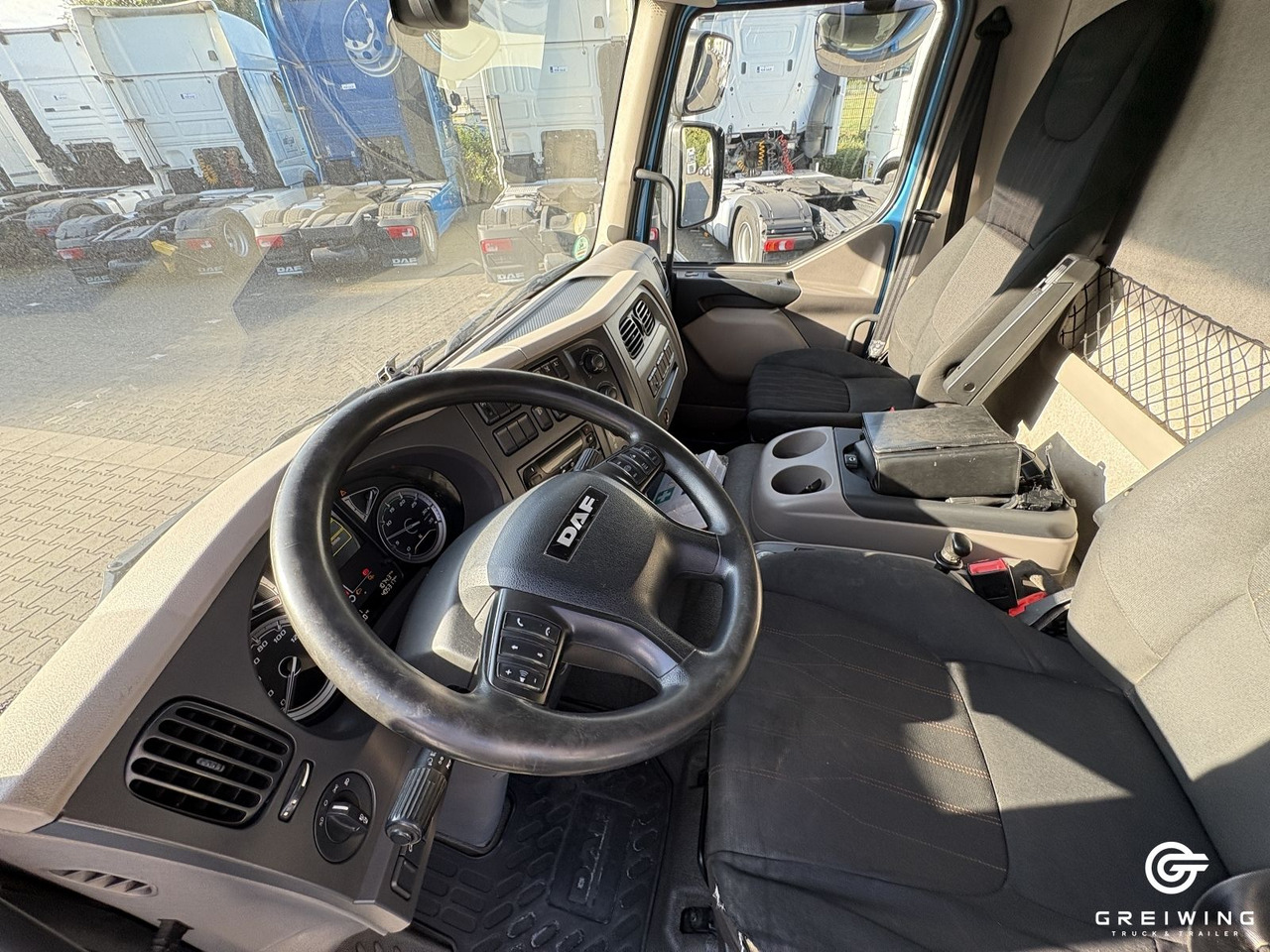 DAF LF 290 FA 16 to. Monotemp. TK T1200 - Camião frigorífico: foto 5 DAF LF 290 FA 16 to. Monotemp. TK T1200 - Camião frigorífico: foto 5