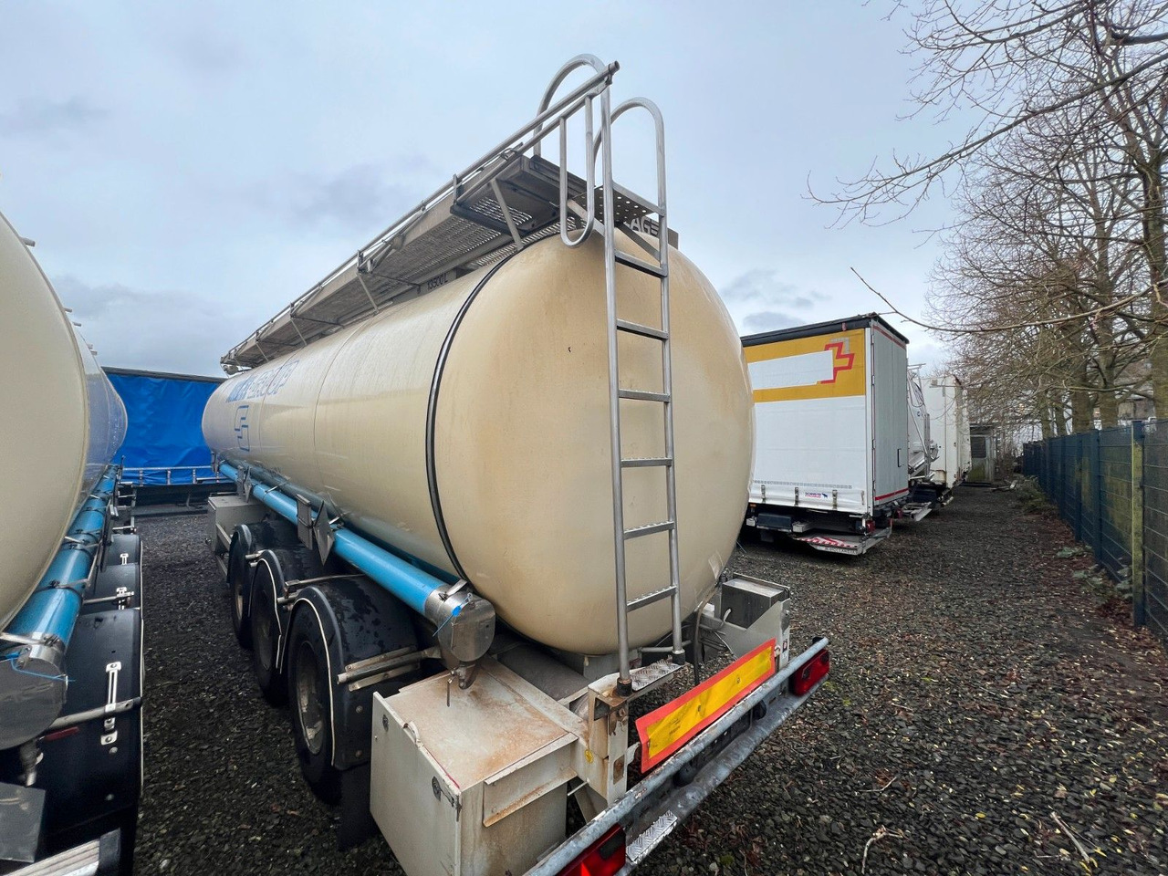 Lag 32000 l Lebensmitteltank mit 3 Kammern, ADR - Semi-reboque cisterna: foto 5 Lag 32000 l Lebensmitteltank mit 3 Kammern, ADR - Semi-reboque cisterna: foto 5