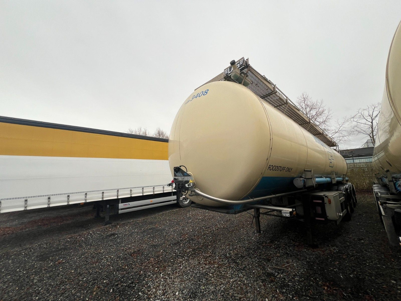 Lag 32000 l Lebensmitteltank mit 3 Kammern, ADR - Semi-reboque cisterna: foto 2 Lag 32000 l Lebensmitteltank mit 3 Kammern, ADR - Semi-reboque cisterna: foto 2