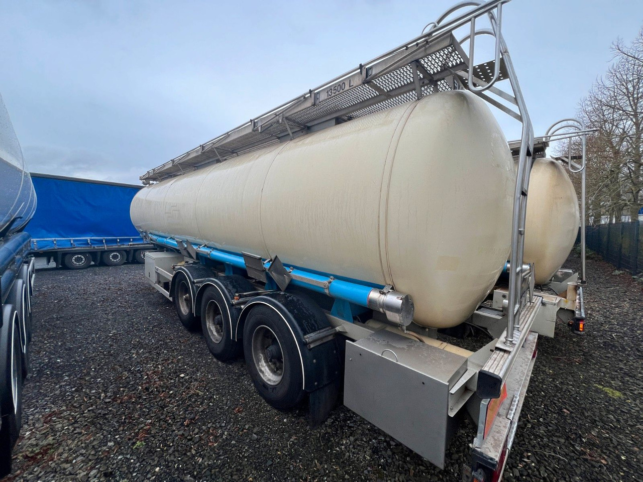 Lag 32000 l Lebensmitteltank mit 3 Kammern, ADR - Semi-reboque cisterna: foto 5 Lag 32000 l Lebensmitteltank mit 3 Kammern, ADR - Semi-reboque cisterna: foto 5