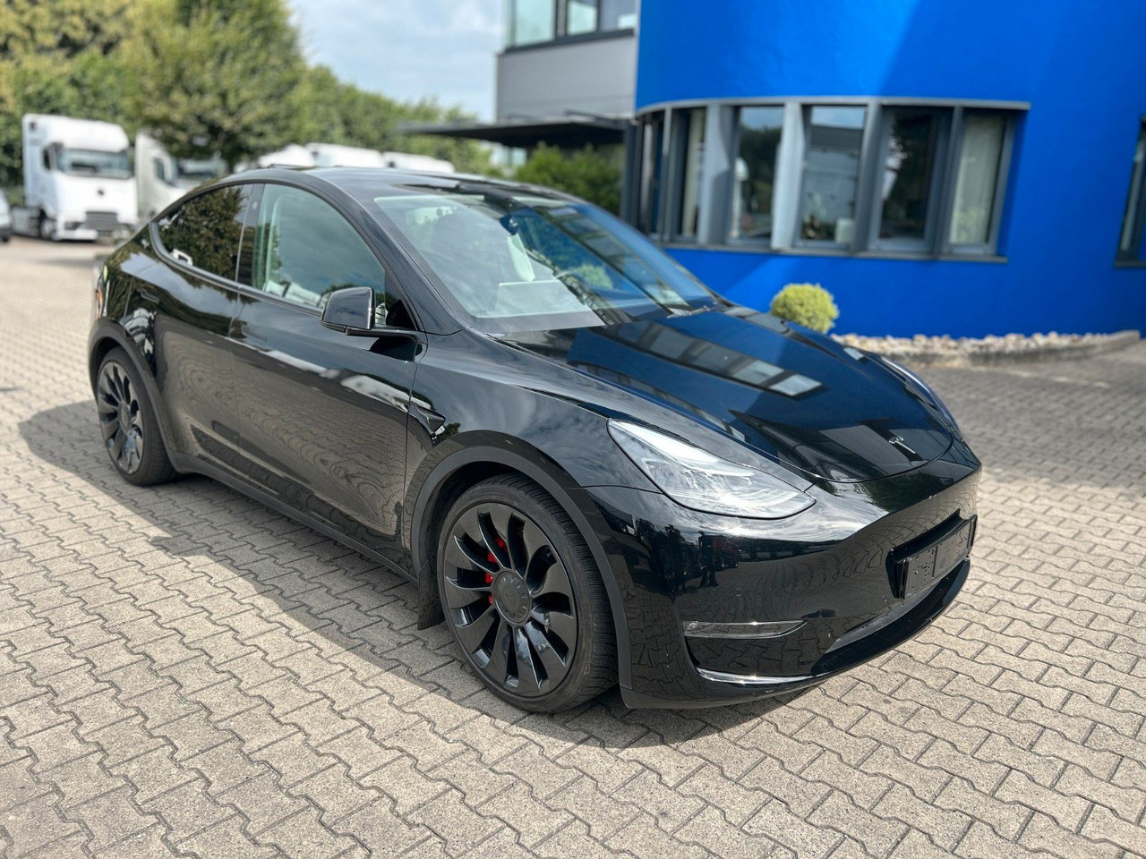 Tesla Model Y Performance Dual AWD - Sedan: foto 3 Tesla Model Y Performance Dual AWD - Sedan: foto 3