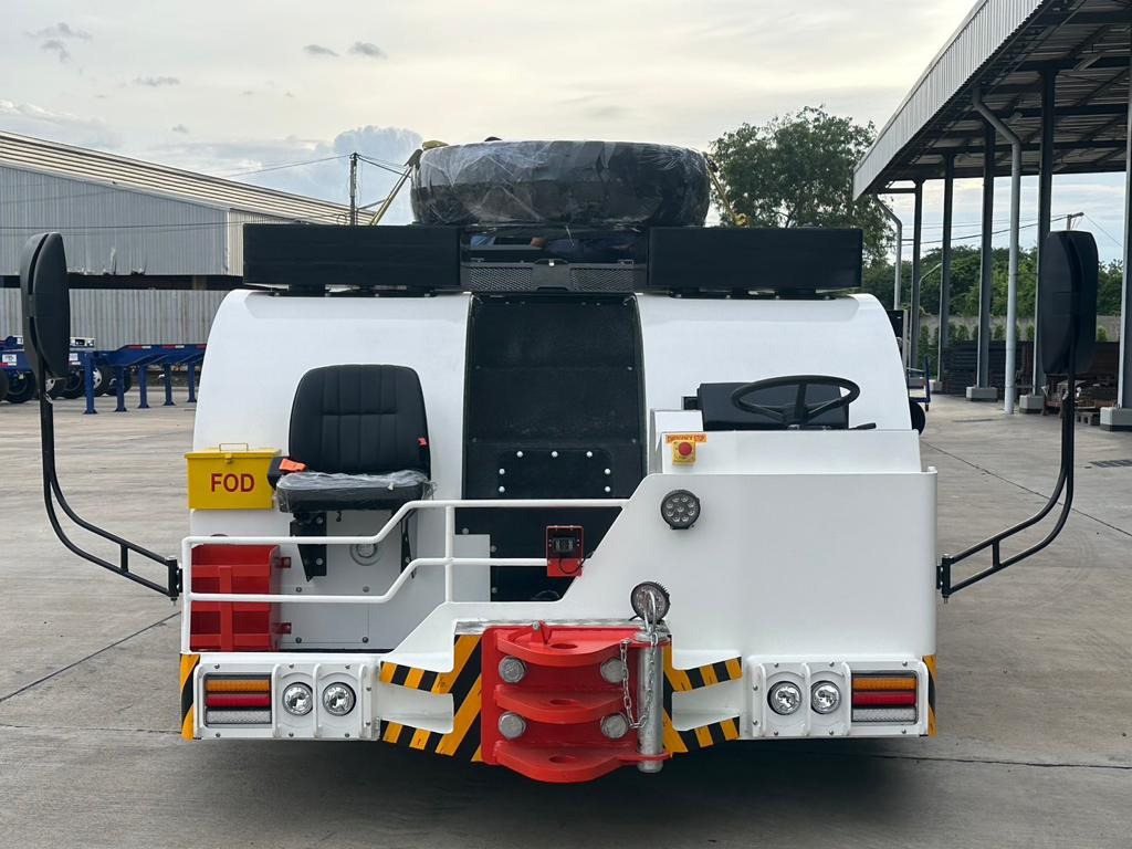 BlissFox - ABC 40D - Trator de push-back: foto 2 BlissFox - ABC 40D - Trator de push-back: foto 2