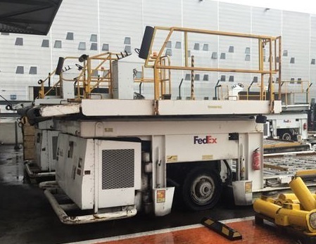 FMC Loader Commander 15 - Standard - Elevador/ Carregador de contentores e paletes: foto 1 FMC Loader Commander 15 - Standard - Elevador/ Carregador de contentores e paletes: foto 1